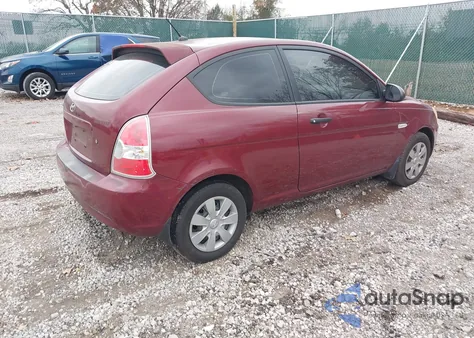 2007 Hyundai Accent Gs z USA, uszkodzony, nr VIN KMHCM36C87U021715